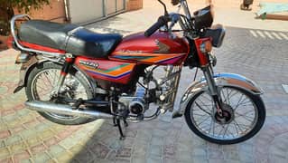 Honda CD 70 argent forsale. .