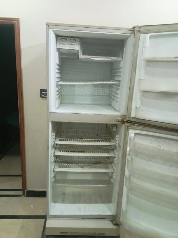 *PEL King Size Refrigerator* 3