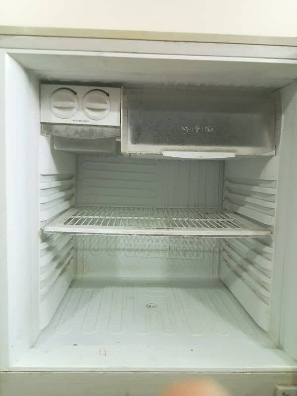 *PEL King Size Refrigerator* 4