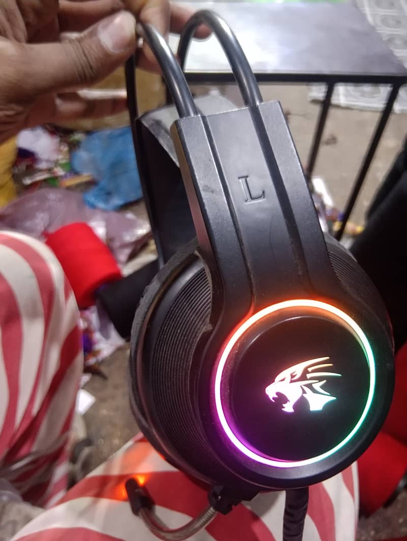 Gaming headphones RGB led price 2500 2