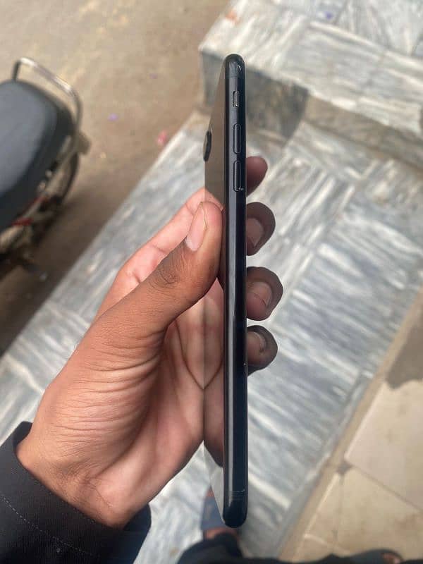 iPhone 7 plus PTA proved 128gb contact 0307/67/21/143 6