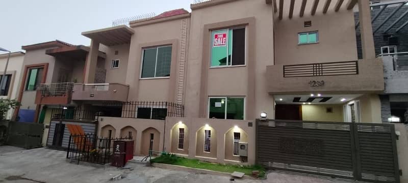 Bahria Town Phase 8, 5 Marla Corner Brand New Designer House 4 Beds With Attached Bath Outclass On Investor Rate Location 0