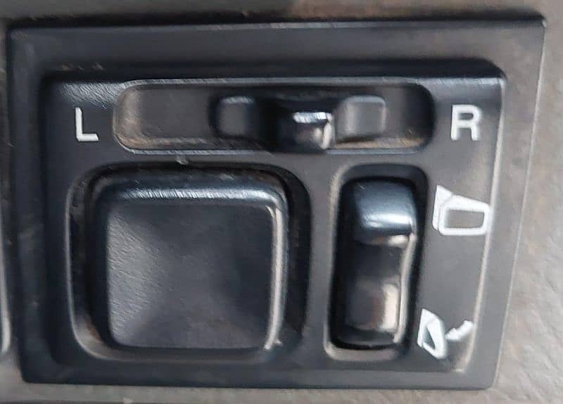 Auto Suzuki Cultus VXR 2006 Auto Transmission 0313 25 38 99 7 12