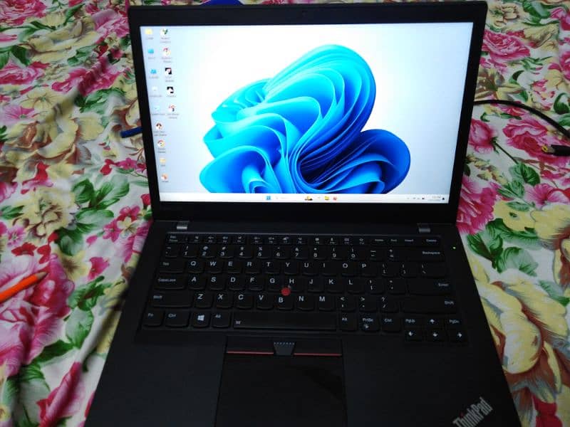 Lenovo Thinkpad T470s Core i5 7th Gen 512 GB SSD 16 GB Ram Win 11 0