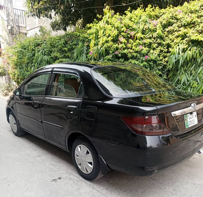 Honda City IDSI 2005 Exchange Possible 5