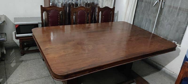 wooden 6 seater dining table 0