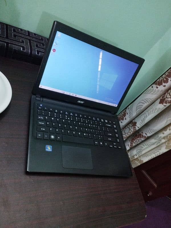 Laptop Core i3 Slim 1