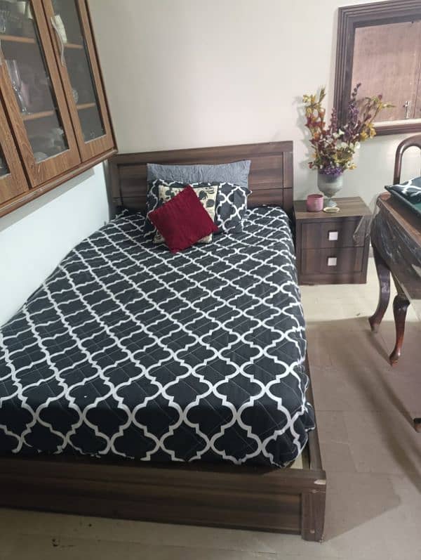 Single Bed Pan Emirates UAE Size 2