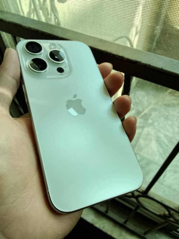 iphone 15 pro (jv) white titanium 2