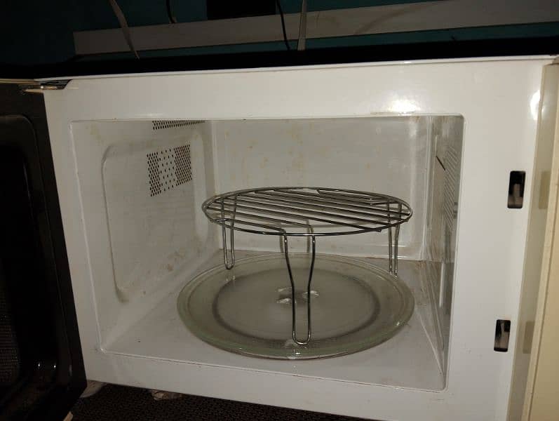 microwave oven with grill function 3