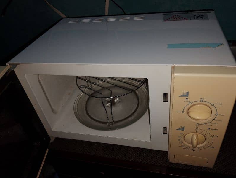 microwave oven with grill function 4