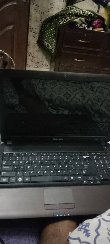 samsung i3 laptop 5