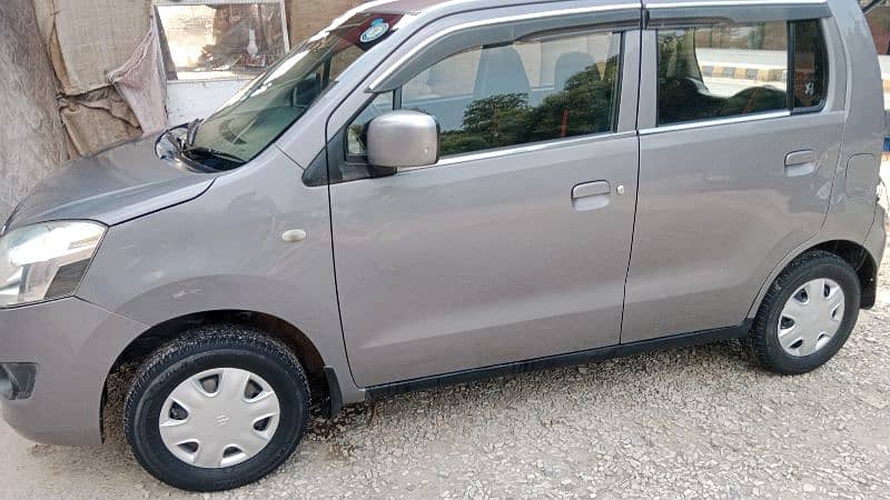 Suzuki Wagon R 2018 1