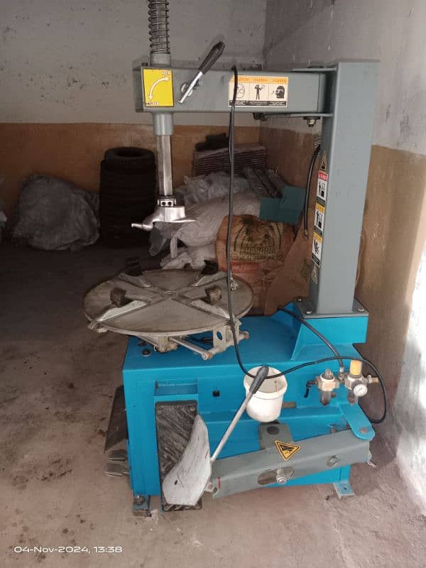 Tyre Changer Machine 2