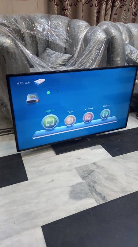 Samsung led tv 42 inch simple good condition no fault 3