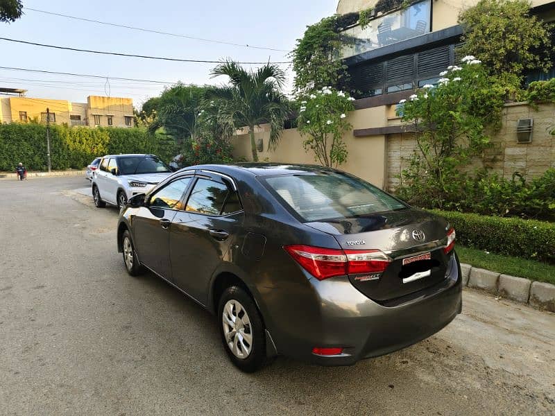 TOYOTA COROLLA GLI 1.3cc AUTO, MODEL 2017, ORIGINAL GUN METALLIC COLOR 3