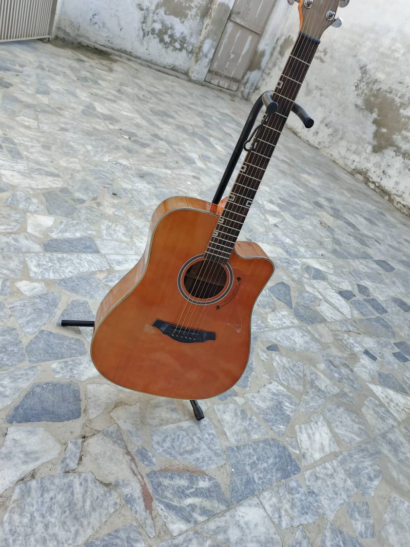 Brand New Guitar Q Brand 4