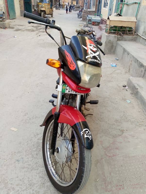 Used Honda Pridor 2015 Model for Sale - Excellent Condition 3