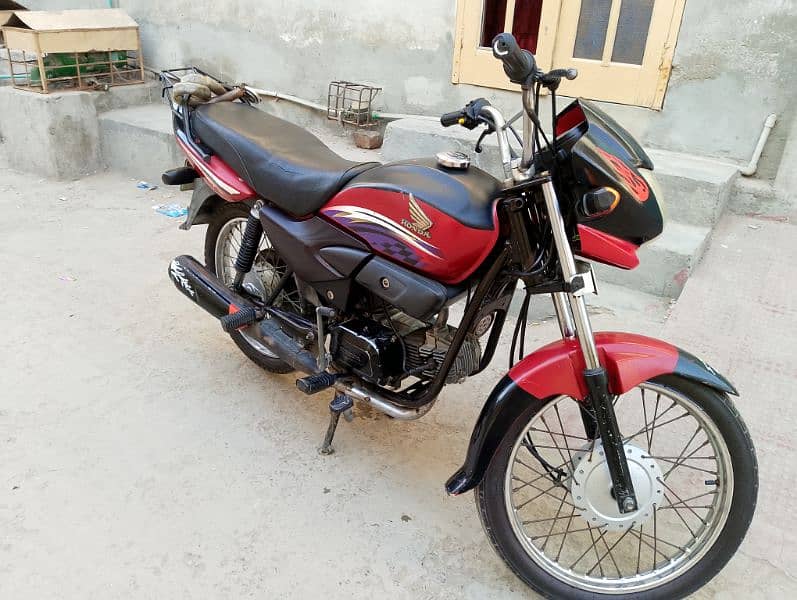 Used Honda Pridor 2015 Model for Sale - Excellent Condition 4