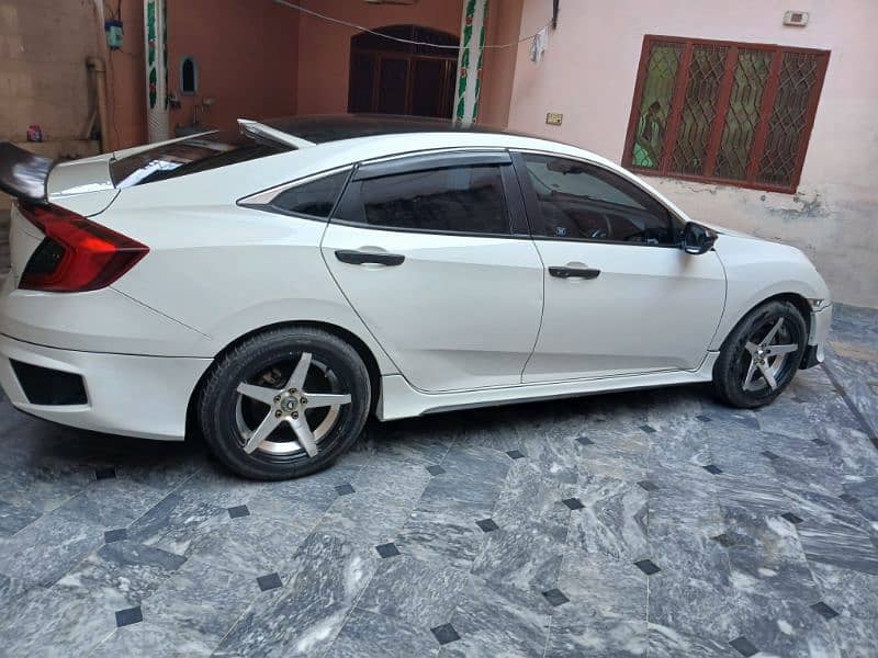 Honda Civic VTi 2017 1