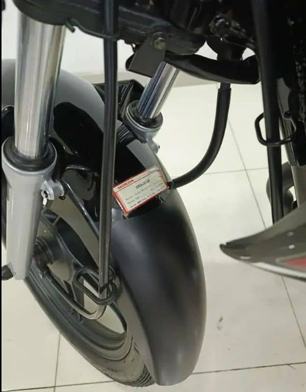 HONDA CB 150 SHOWROOM CONDITION FOR SALE 3