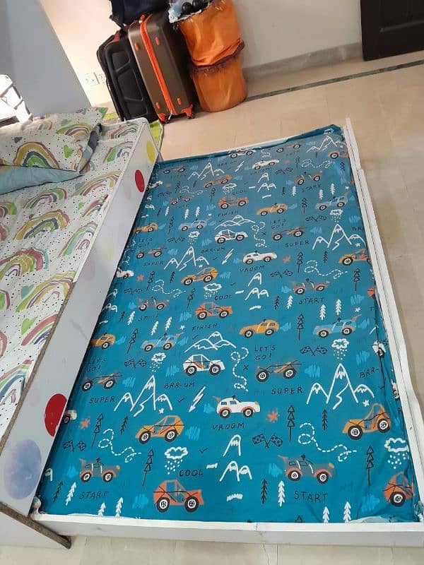 bunker bed for kids with 3 sleeper and matress 2