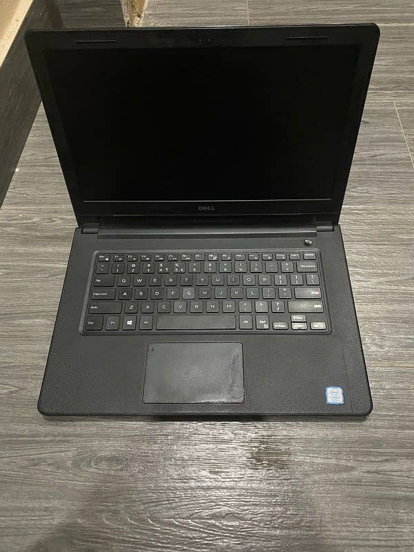 Dell i7 8GB256GB ssd 6