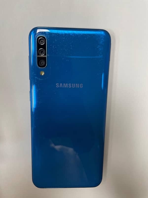 samsunG A50 wid box 4/128 6