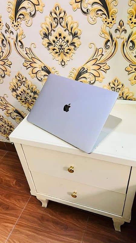 MacBook pro 2019 15inch 4