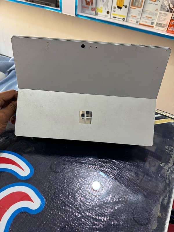 SurfaceBook i5 7th Generation 8GB Ram 256GB SSD 3