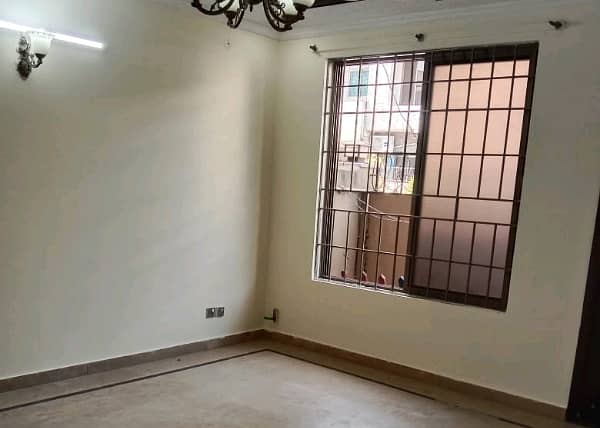 1800 Square Feet House For Rent In G-15/1 Islamabad 6