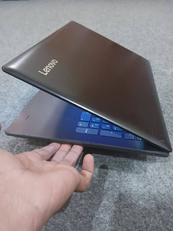 Lenovo Core i3 8th generation 12Gb ram 500gb hard,line in screen 1