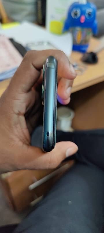 iphon 11 pro Non PTA 2