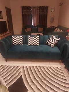 6 Seater Sofa (Beand New)