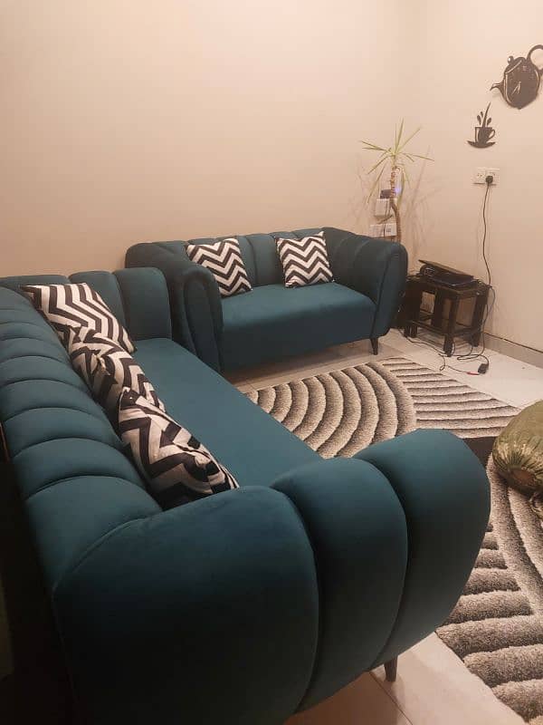 6 Seater Sofa (Beand New) 3