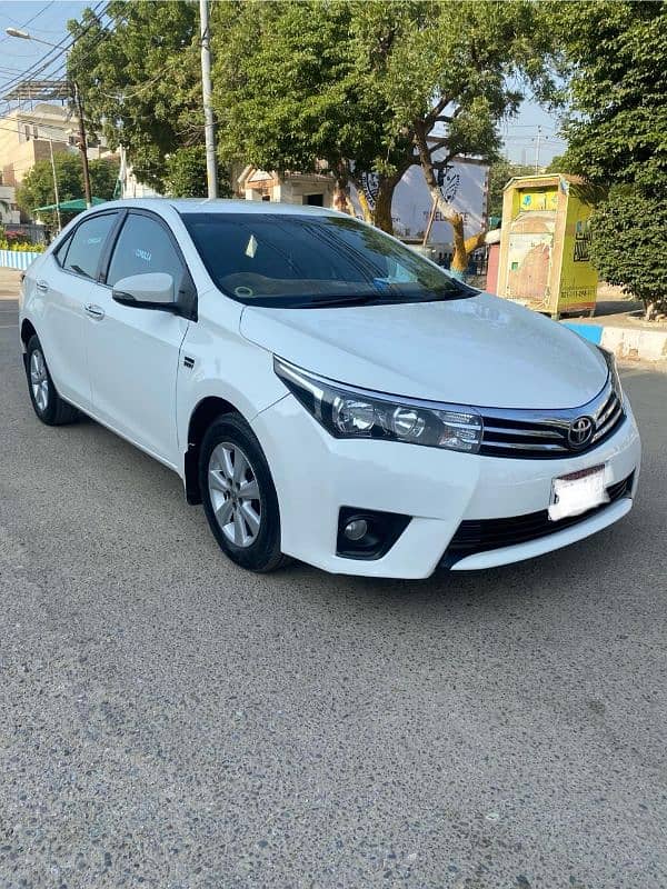 Toyota Corolla Altis 1.8 super White 0