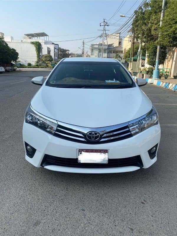 Toyota Corolla Altis 1.8 super White 1