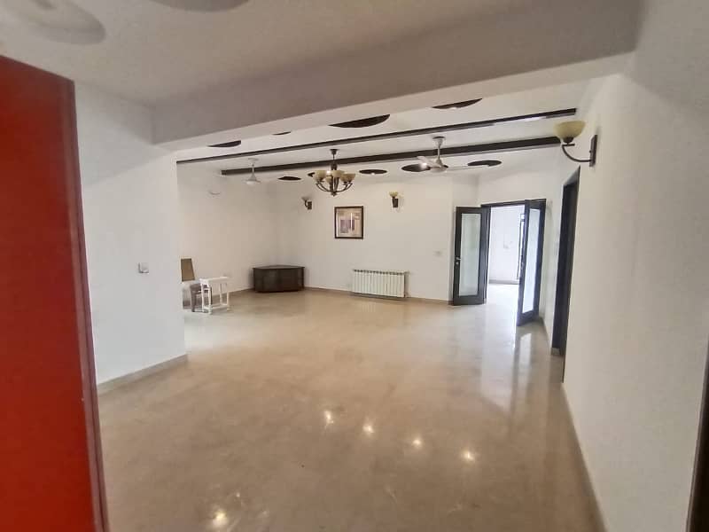 1 Kanal Upper Portion For Rent In Phase 4 Block DD 1