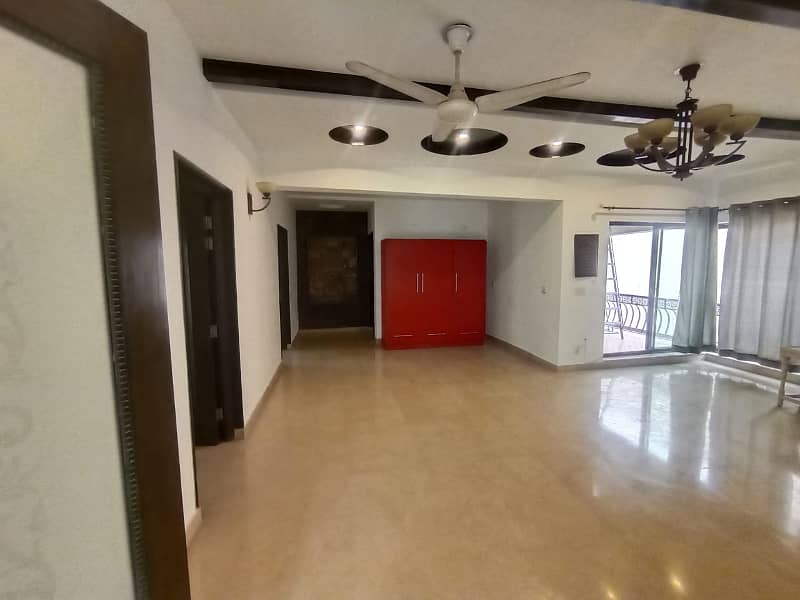 1 Kanal Upper Portion For Rent In Phase 4 Block DD 18