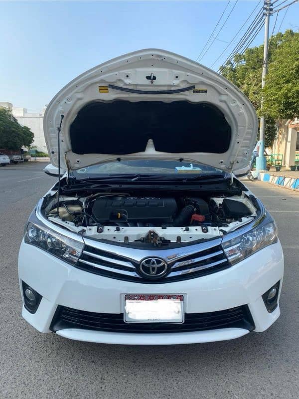 Toyota Corolla Altis 1.8 super White 16