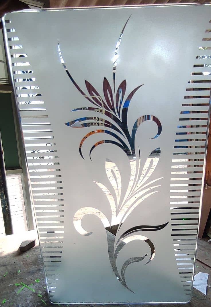 Glass designing / Glass wall / vanity mirror/wall mirror 4