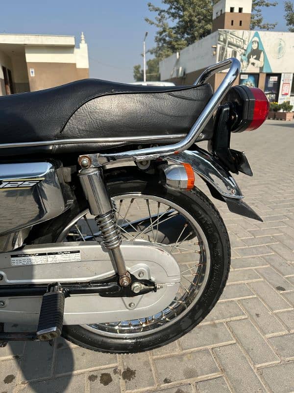 Honda CG 125 Special edition 2022 model 2