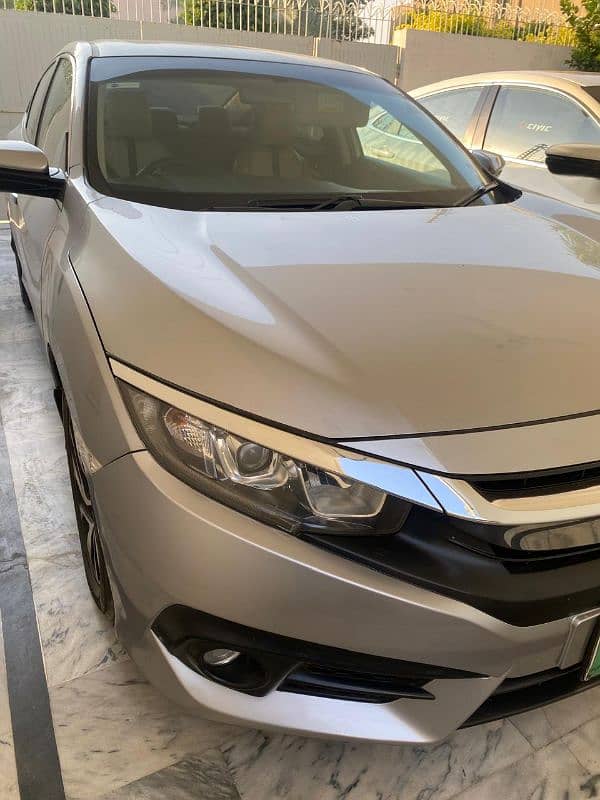 Honda Civic Oriel 2017 0