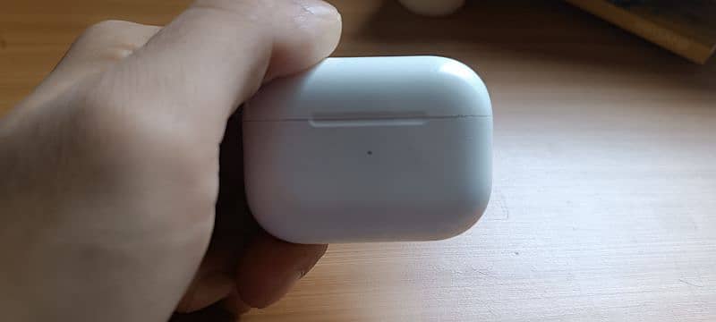 airpods pro 2 A2968 usb type c 1