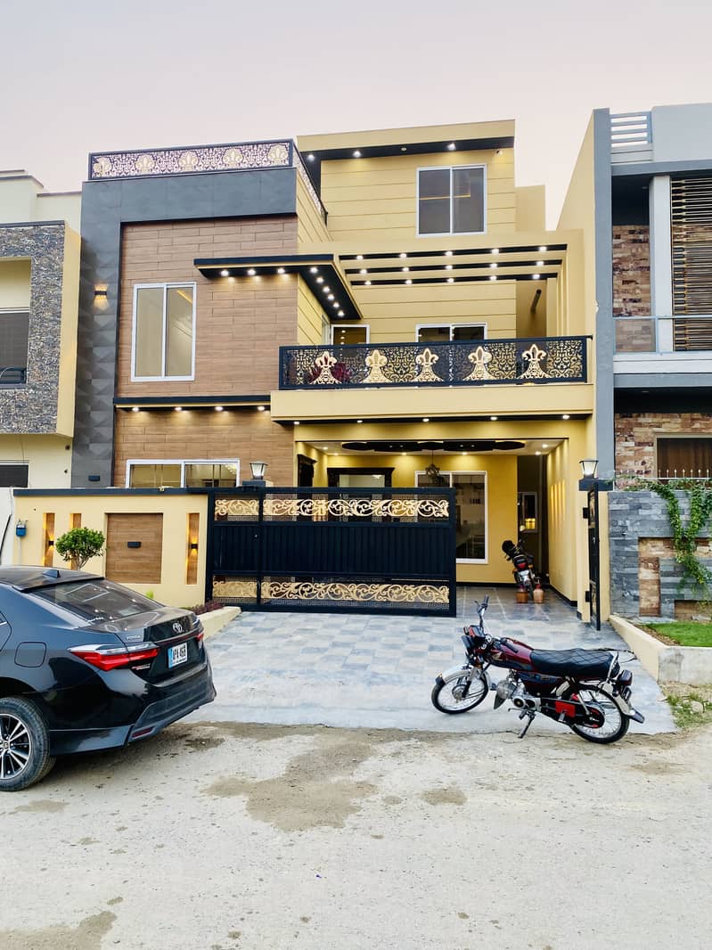 8 Marla Double Unit House Available. For Sale In Multi Gardens MPCHS. B-17 Block E Islamabad. 0