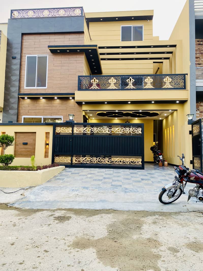 8 Marla Double Unit House Available. For Sale In Multi Gardens MPCHS. B-17 Block E Islamabad. 20