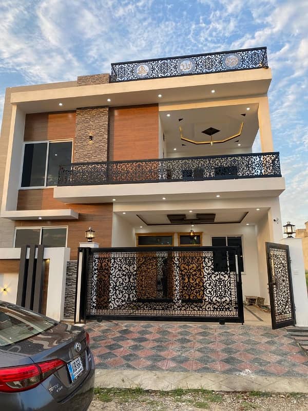 8 Marla Double Unit House Available. For Sale in Multi Gardens MPCHS. B-17 Block E Islamabad. 0