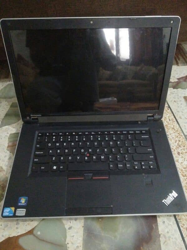 Thinkpad Edge 15 - i3 non-working PARTS only 1