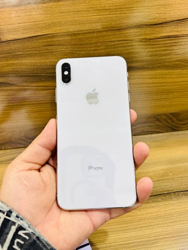 iphone xsmax 64gb non pta factory unlock 80 battery 0