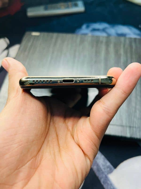 Iphone xs Mint condition Non pta 2